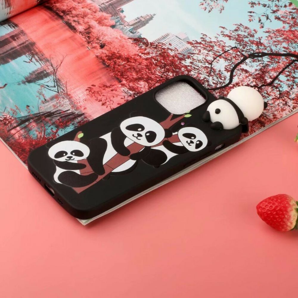 Hoesje voor iPhone 13 Panda's Op Bamboo 3d