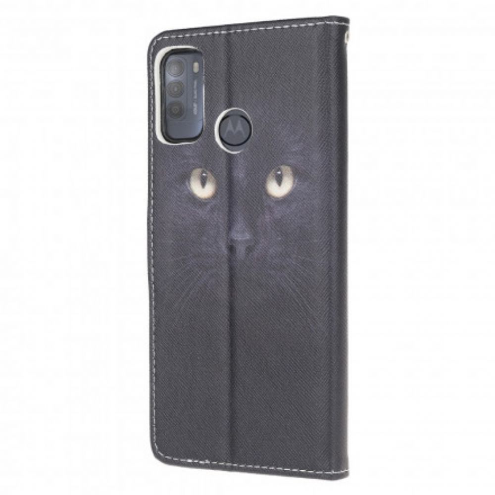 Flip Case voor Moto G50 Met Ketting Thong Black Cat Eyes