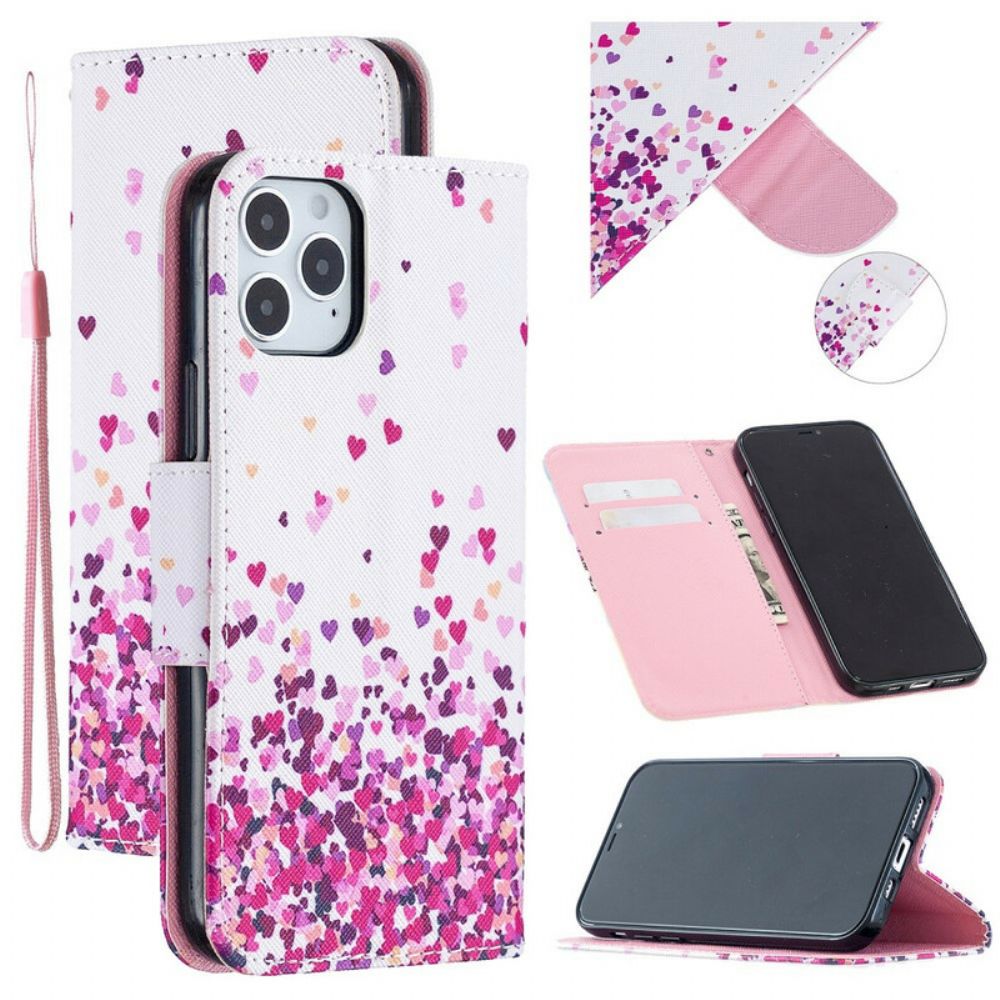 Leren Hoesje voor iPhone 12 / 12 Pro Met Ketting Meerdere Hartjes Met Bandjes