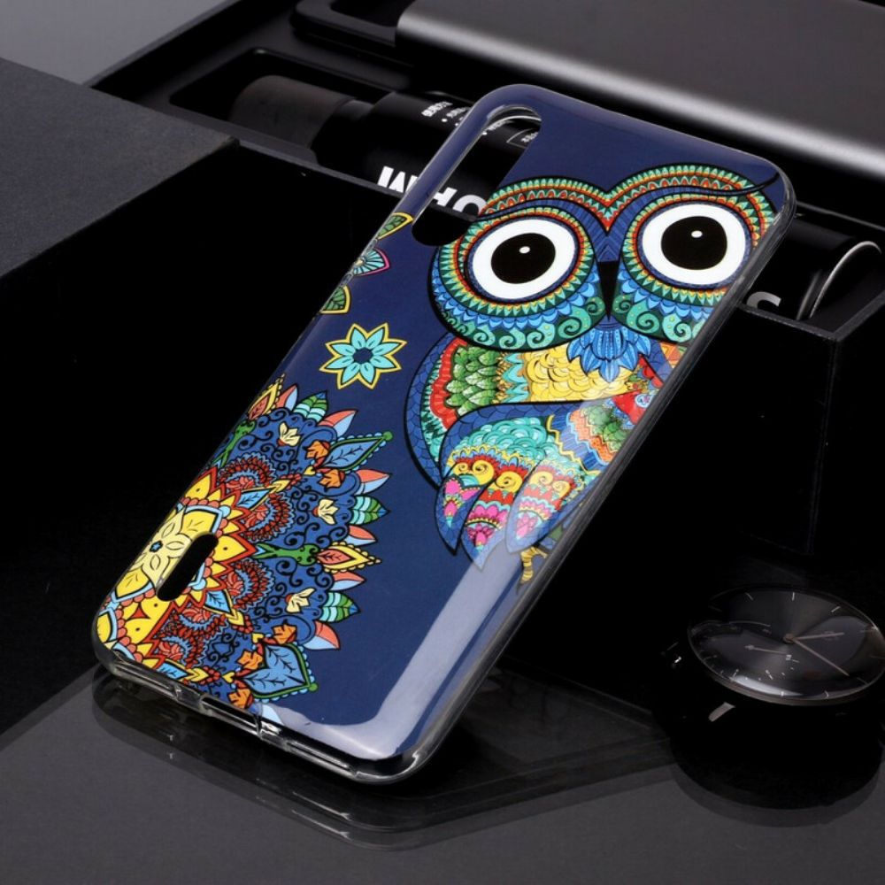 Hoesje voor Xiaomi Mi A3 Fluorescerende Mandala Uil